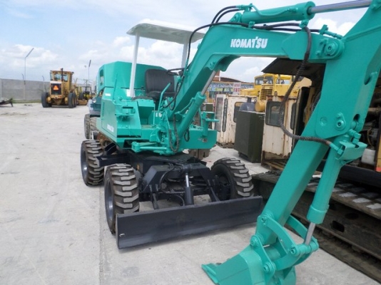 ขายรถขุดล้อยาง KOMATSU  PW 20-1 เครื่องยนต์ 3 สูบ