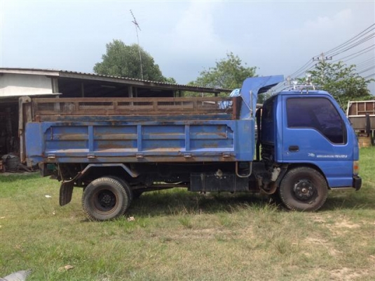 ขายด่วน !! 6ล้อดั้ม Isuzu 130แรง รถห้างแท้ ปี 46