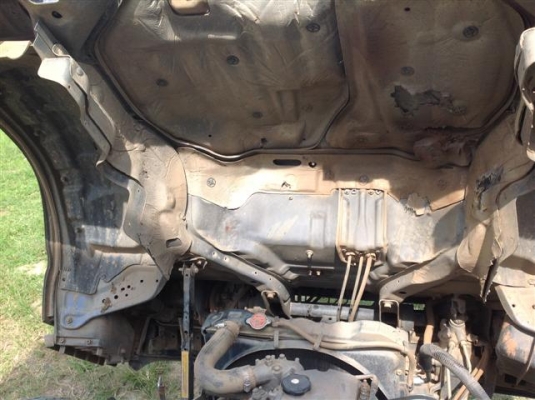 ขายด่วน !! 6ล้อดั้ม Isuzu 130แรง รถห้างแท้ ปี 46