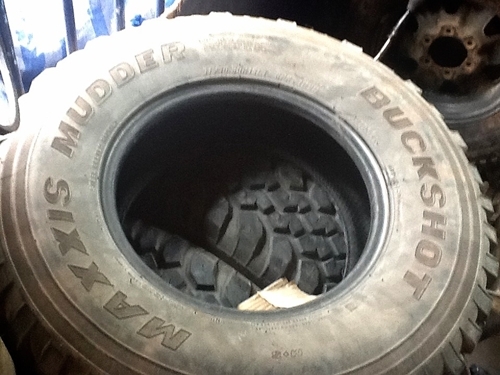 ขายยาง MUD MAXXIS BUCKSHOT 31X10.5R15 ปี09 4เส้น ราคา 9,500 บาท
