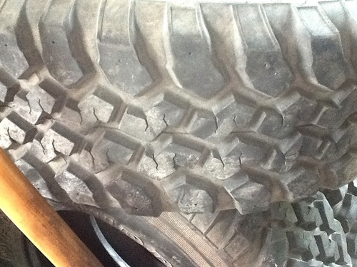 ขายยาง MUD MAXXIS BUCKSHOT 31X10.5R15 ปี09 4เส้น ราคา 9,500 บาท