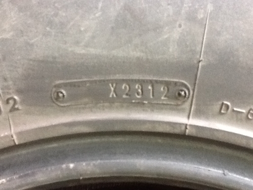 ขายยาง DUNLOP M/T 33x12.5 R15 ปี12 4 เส้น ราคา 18,000 บาท