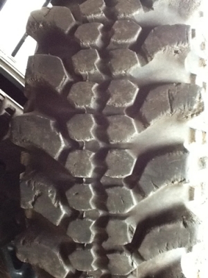 ขายล้อวีโก้พร้อมยางตะขาบ 4เส้น ราคา 26,000บาท