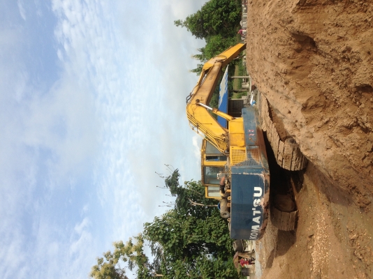 ขายถูกขายด่วน. PC 200-3 ขายถูกขายด่วน. PC 200-3