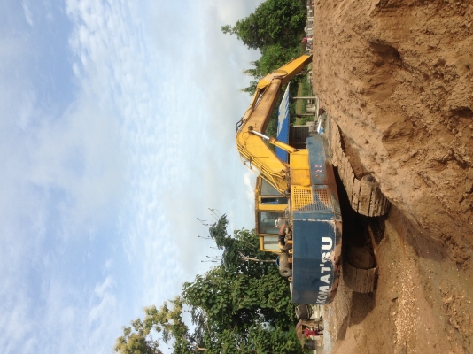 ขายถูกขายด่วน. PC 200-3 ขายถูกขายด่วน. PC 200-3