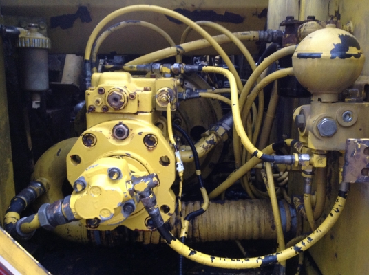 ขาย KOBELCO SK 100-3 ยูตานิแท้  (ซื้อเก่าญี่ปุ่นมาแค่ปีเดียว)สภาพเดิมสุดๆ สวยจัด สนใจติดต่อโดยตรง 081-4283210