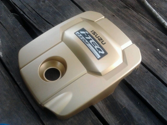 ขาย ฝาครอบเครื่อง D-MAX ตัวเก่า สภาพตามรูป ราคาต่อรองได้   ติดต่อ คุณพรเทพ โทร 084-4573458