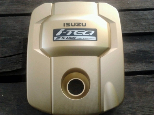 ขาย ฝาครอบเครื่อง D-MAX ตัวเก่า สภาพตามรูป ราคาต่อรองได้   ติดต่อ คุณพรเทพ โทร 084-4573458