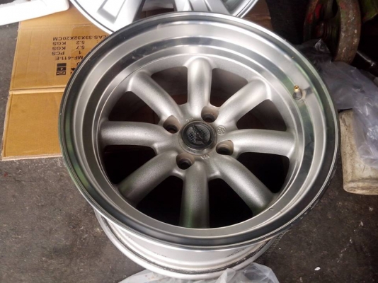 แม๊กกล้วย ของจีนแท้ๆ ขอบ15 สภาพสวยครับ ขาย 6,900 บาท