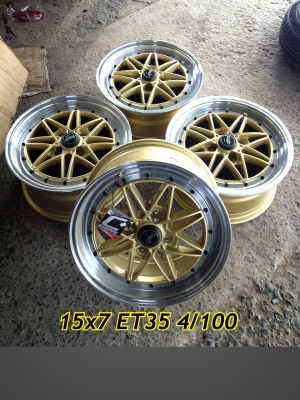 ขายล้อใหม่มือหนึ่ง Equip 03 ขอบ 15x7 ET35 4/100 สีทองขอบเงา เพียง 9500 บาท