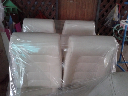 ขายเบาะ รถตู้ COMUTER 25,000.-