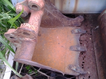 ขาย-บุ้งกี๋ สำหรับแบคโฮ รถขุดขนาดเล็ก PC 20 มือสอง ญี่ปุ่น สภาพสวย ขาย-บุ้งกี๋ สำหรับแบคโฮ รถขุดขนาดเล็ก PC 20 มือสอง ญี่ปุ่น สภาพสวย