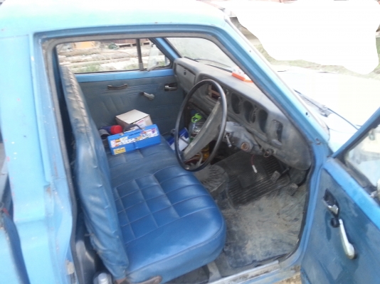 ขายรถกระบะ ดัสสัน 620 ช้างเหยียบ เกียร์คอ 4ขอ สีฟ้า