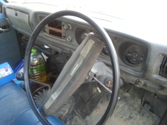 ขายรถกระบะ ดัสสัน 620 ช้างเหยียบ เกียร์คอ 4ขอ สีฟ้า