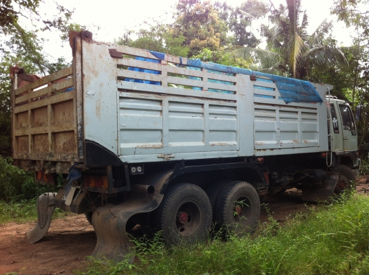 ขายรถ 10 ล้อ 2 เพลา ราคา.1350000 กระบะเหล็กดั้ม HINO FM3M เครื่องเดิม เกียร์เดิม กระจกไฟฟ้า รถสวย สนใจโทร