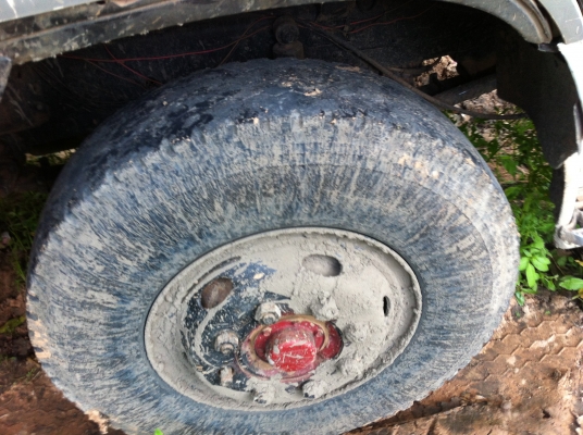 ขายรถ 10 ล้อ 2 เพลา ราคา.1350000 กระบะเหล็กดั้ม HINO FM3M เครื่องเดิม เกียร์เดิม กระจกไฟฟ้า รถสวย สนใจโทร