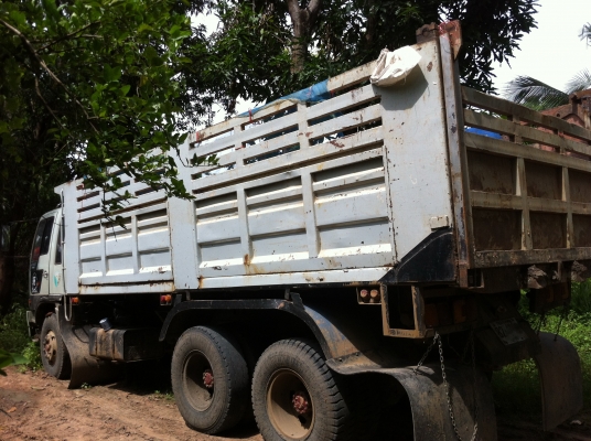 ขายรถ 10 ล้อ 2 เพลา ราคา.1350000 กระบะเหล็กดั้ม HINO FM3M เครื่องเดิม เกียร์เดิม กระจกไฟฟ้า รถสวย สนใจโทร