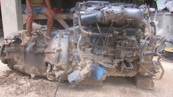 เครื่องยนต์ อีซูซุ 4BE1 ฝาดำ 110 แรงม้า พร้อมเกียร์ มีใบคุม