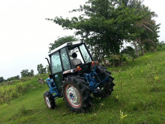 ขาย ford newholland 2120 ,43hp,4wd,1145 ชม.
