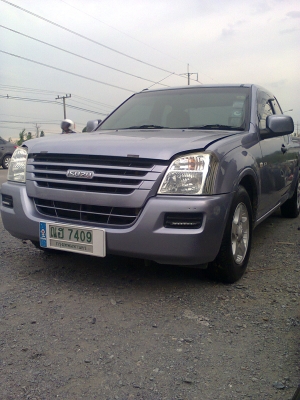 ขาย isuzu ปี05มือเดียวป้ายแดง 333000