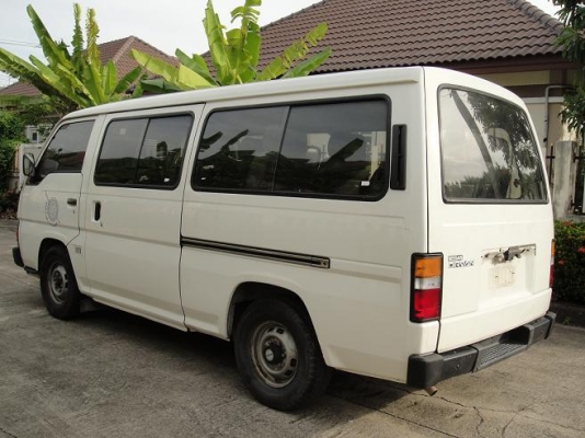 ........ขาย รถตู้หลวง สภาพสวยเดิมๆ ไม่มีผุเลย ภายในเดิมๆแอร์เย็น.ปี94..............