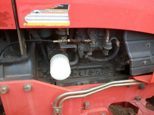 KUBOTA M9540 - 2 เพลา รถใช้งาน 4,950 ชม. อุปกรณ์ครบพร้อม มีใบมีดดันหน้า ผานพรวนดิน 7 เครื่องแห้งแรงดีทั้งคันไม่มีเยิ้ม ระบบไฮดรอลิกส์ระบบของเหลวไม่มีแตกซึ่ม ช่วงล่างแน่น ยางสภาพดี 4 เส้นหน้าหลังประมาณ 80\% พร้อมทำงานได้เลย เอกสารทะเบียนครบพร้อม ราคาต่อรองเ