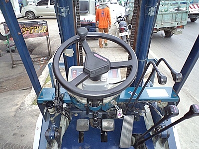 ขายรถยกโคมัสสึ 2 ตัน รุ่น11 เครื่องเบนซิน กระบอกคู่ เสาสูง 3 เมตร พวงมาลัยเพาเว่อร์ สีเดิมจากนอก นำเข้าจากญี่ปุ่น ใช้งานได้ทันที ราคา210000 ขอรายละเอียด / รูปถ่ ขายรถยกโคมัสสึ 2 ตัน รุ่น11 เครื่องเบนซิน กระบอกคู่ เสาสูง 3 เมตร พวงมาลัยเพาเว่อร์ สีเดิมจากนอก นำเข้าจากญี่ปุ่น ใช้งานได้ทันที ราคา210000 ขอรายละเอียด / รูปถ่