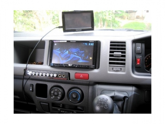 TOYOTA COMMUTER 2.5 D4D Y2013 หลังคาสูง (สภาพใหม่กิ๊ก)เจ้าของขายเอง TOYOTA COMMUTER 2.5 D4D Y2013 หลังคาสูง (สภาพใหม่กิ๊ก)เจ้าของขายเอง