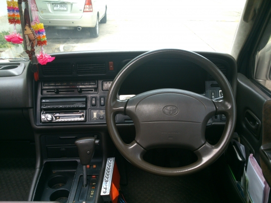 ต้องการขายรถตู้