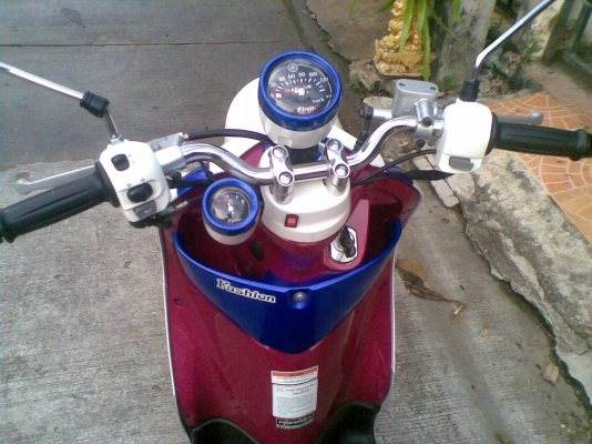 Yamaha Fino Fashion ขาว น้ำเงิน ชมพู
