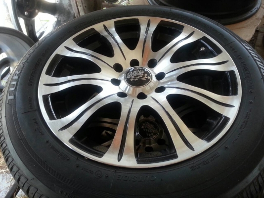 แม็กขอบ 15  4รู100,114   พร้อมยาง 175 65 15 ปี 10  1ชุด