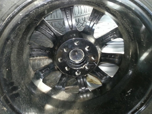 แม็กขอบ 15  4รู100,114   พร้อมยาง 175 65 15 ปี 10  1ชุด