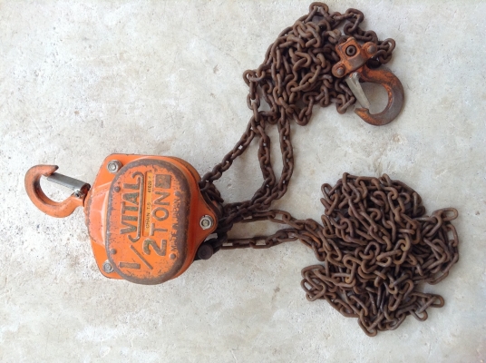 ขายรอกยกของ ยี่ห้อ Vital ขนาด 0.5 ตัน