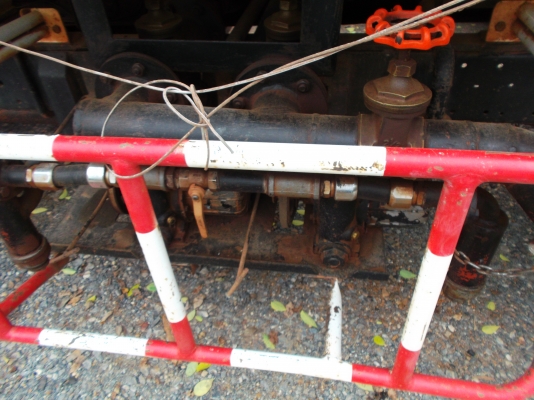 ขายด่วนรถ6ล้อNPR59PU5Mบรรทุกนํ้ามันรถห้างแท้ปี39