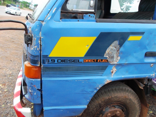 ขายด่วนรถ6ล้อNPR59PU5Mบรรทุกนํ้ามันรถห้างแท้ปี39