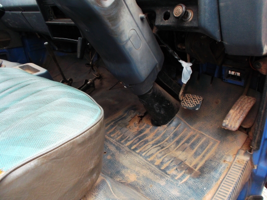 ขายด่วนรถ6ล้อNPR59PU5Mบรรทุกนํ้ามันรถห้างแท้ปี39