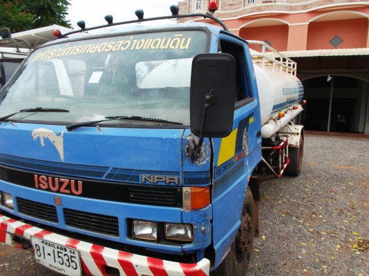 ขายด่วนรถ6ล้อNPR59PU5Mบรรทุกนํ้ามันรถห้างแท้ปี39