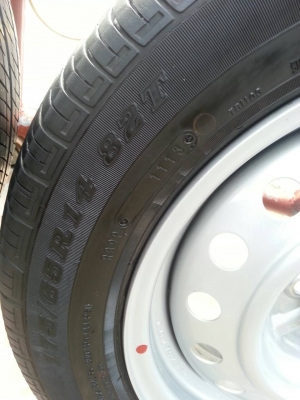 ยาง ขอบ 14  175 65 14 ปี 13  1ชุด
