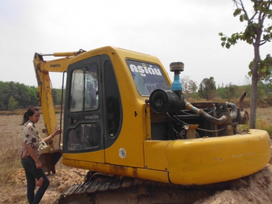 ขายรถแบคโฮ โคมัตสุ pc60-7 เก่านอก ขายรถแบคโฮ โคมัตสุ pc60-7 เก่านอก