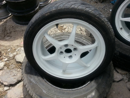 แม็กขอบ 17 พร้อมยาง 205 45 17 ปี 10   1ชุด