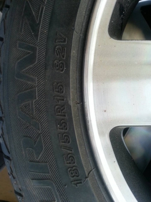 แม็กอิตาลี  4รู100  พร้อมยาง 185 55 15  ปี 11   1 ชุด