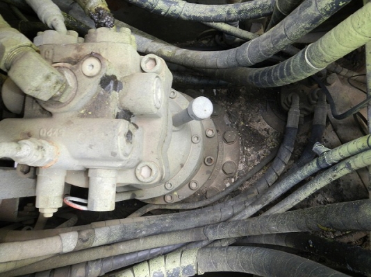 ขายด่วน  Hitachi  EX120-5 ใบแทรค  70   สีเขียวตองอ่อน   สภาพสวยมาก  ไฟฟ้าครบ  เครื่องปั้มดี