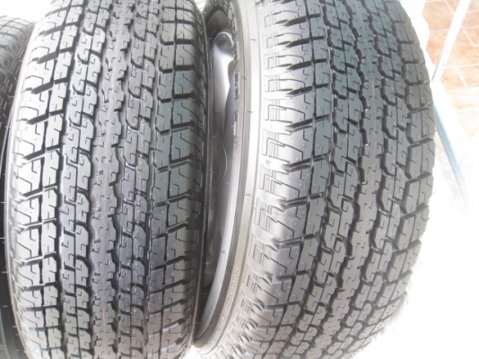 ขายล้อแม็ก All new Isuzu d-max ป้ายแดง 17"x7" et33 6รู139 +ยาง ปี 13 ตุ่มและสีที่หน้ายางยังมีอยู่ครับ  สนใจติดต่อเล็กคลองสามครับ (081-3747940)