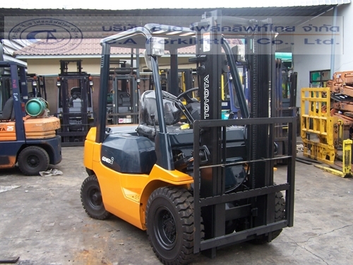 ขายรถ โฟล์คลิฟท์ TOYOTA รุ่น 7-FD25