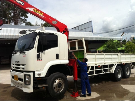 ISUZU DAGA 10 ล้อ FVM 240 แรง EURO 3 พร้อมเครนยูนิค 5 ตัน
