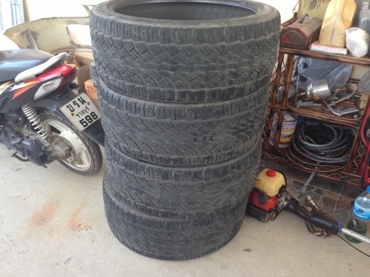 ขาบยางขอบ22ครับ ยางปี2010ครับขายแล้วครับ จัดส่งให้คุณนงนุช ที่พังงาครับ