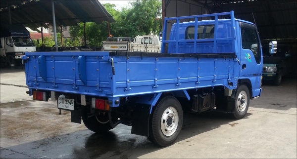 ขายรถบรรทุก 4 ล้อไม่ติดเวลา