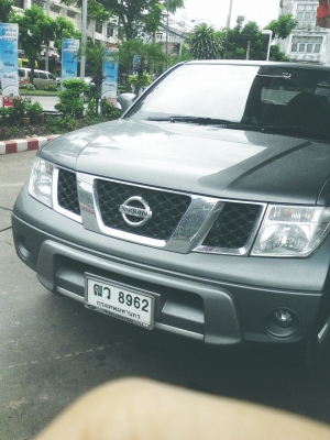 ขายดาวน์ nissan Navara