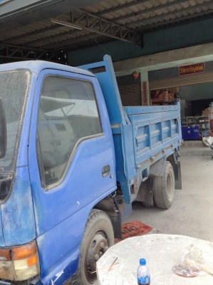 ขาย อีซูซุ 6 ล้อดั๊ม ไม่ติดเวลา