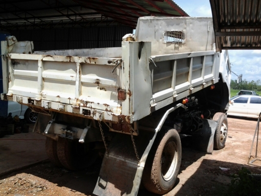 ขาย hino KL 300  ยาง 9 ขอบ 20 สภาพพร้อมใช้ ดั้มสวย คัซซีสวย